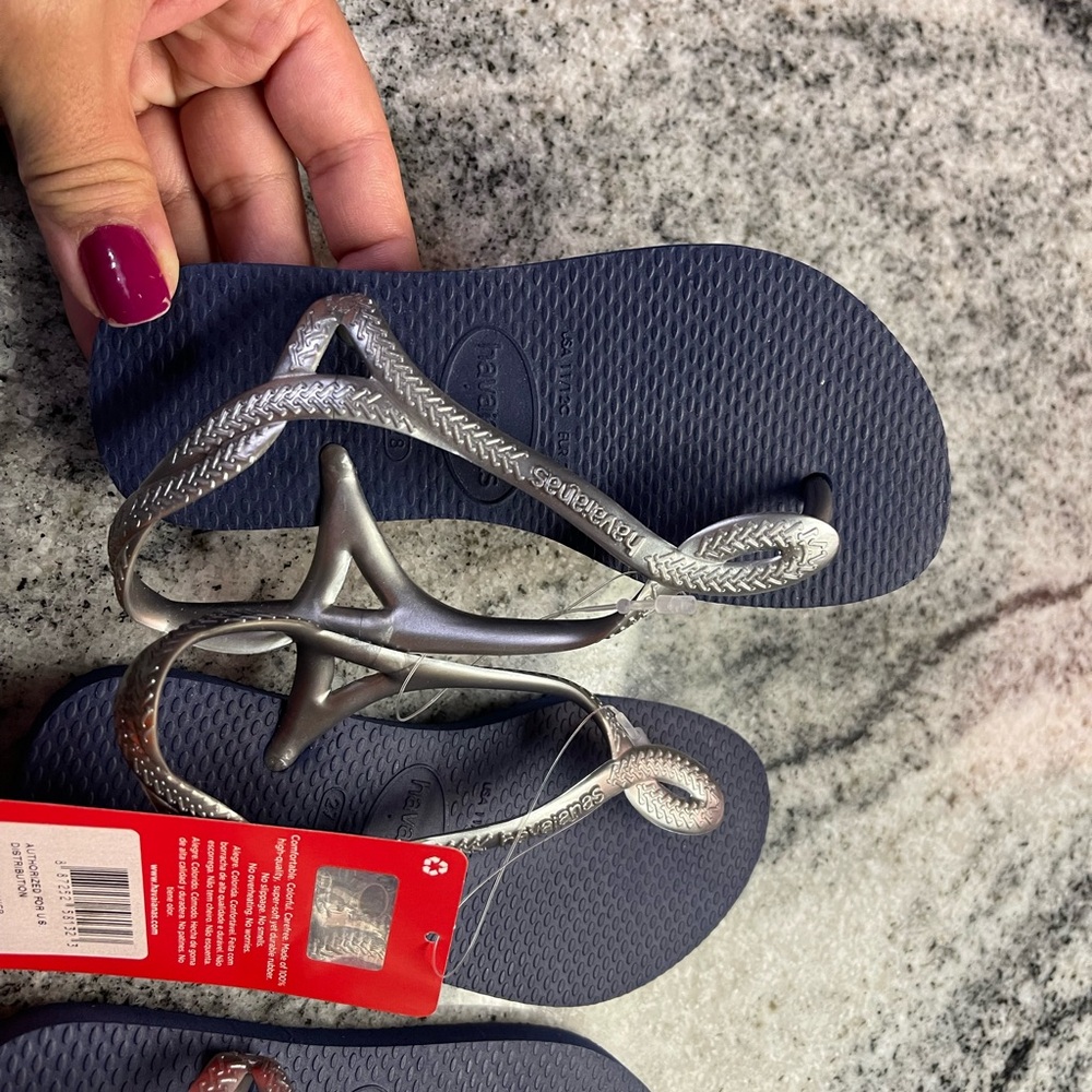 NWT Child Havaiana Sandals Blue size 11/12C